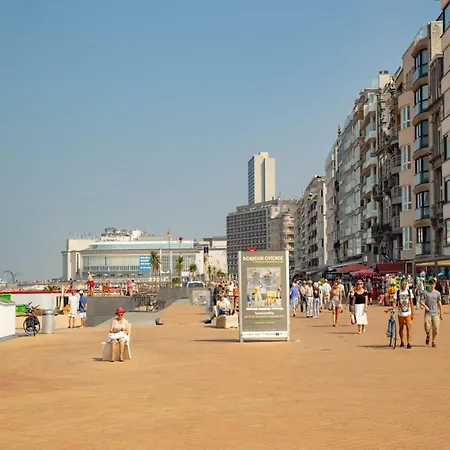 아파트 In Near The *
